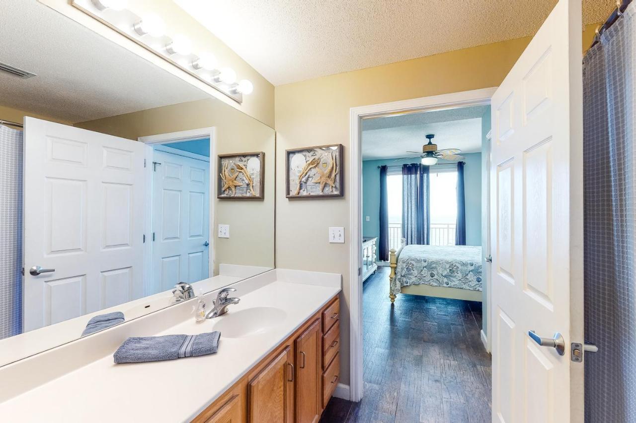 Sterling Reef 404 Apartment